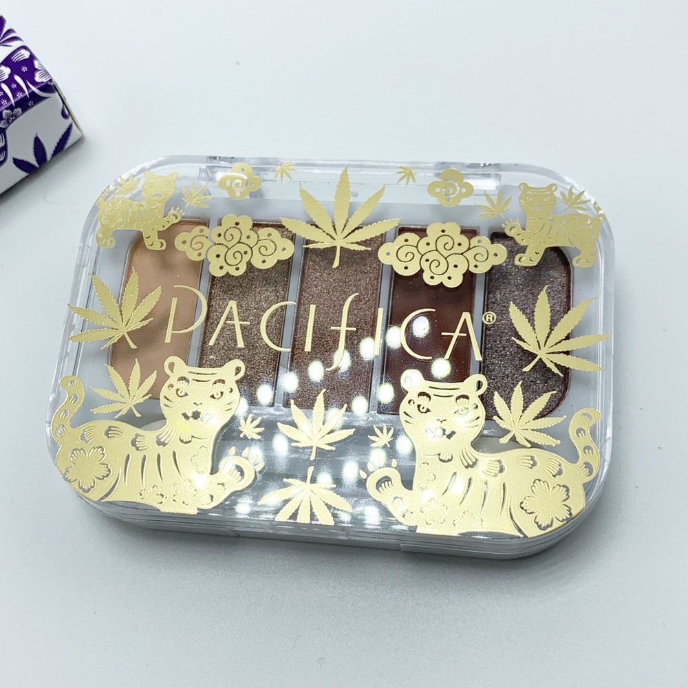 Pacifica Wild Hemp Infused Eye Shadow Palette - Picture 5 of 9